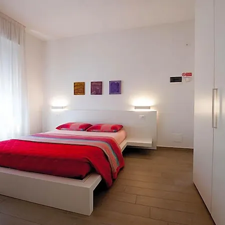 Daniela Fiera 3* Pero